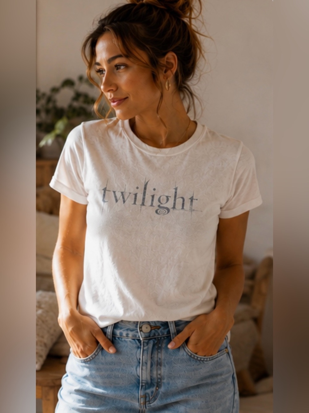 TEE Vintage Twilight Graphic Short Sleeve White Tee Movie Memorabilia
